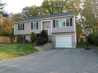30 Barnold St, West Warwick, RI 02893
