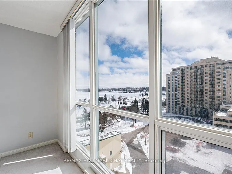 65 Ellen St #607 — Photo 19