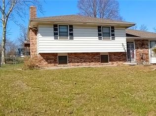 2049 Marjorie Cir, Leavenworth, KS 66048