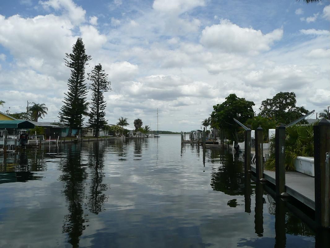 2596 Bayshore Dr, Matlacha, FL 33993 Zillow