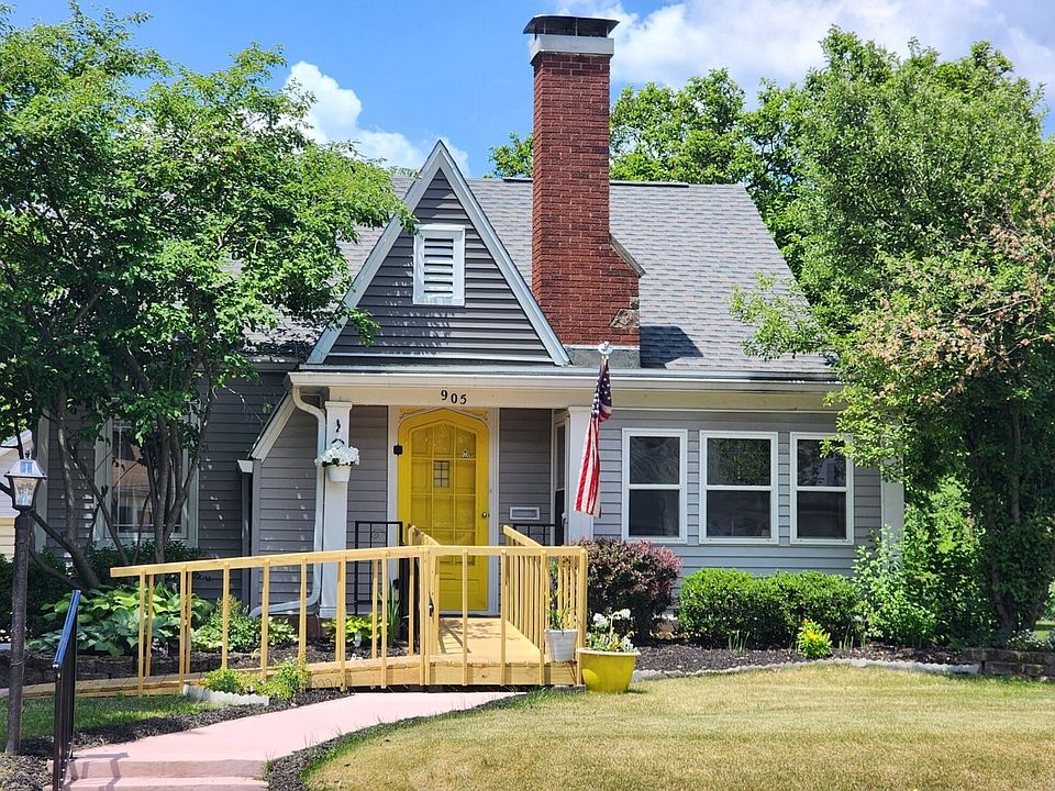 1st image of 905 Monterey Ave