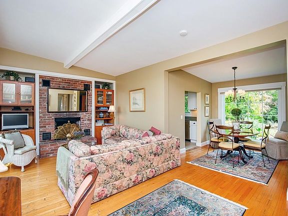 5th image of 184 South St #352