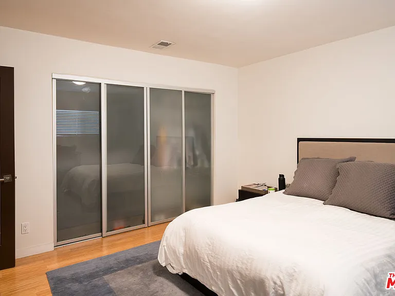 931 N Alfred St #306 — Photo 21