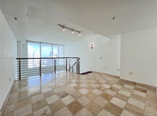 41 SE 5th St #2, Miami, FL 33131