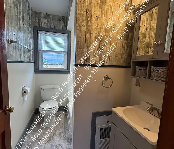 303 W Main St — Photo 20