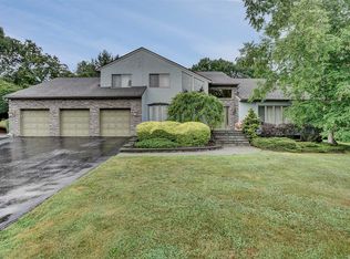 65 Sylvan Lake Rd, Hopewell Junction, NY 12533