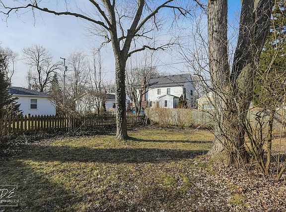 5th image of 116 Indian Dr