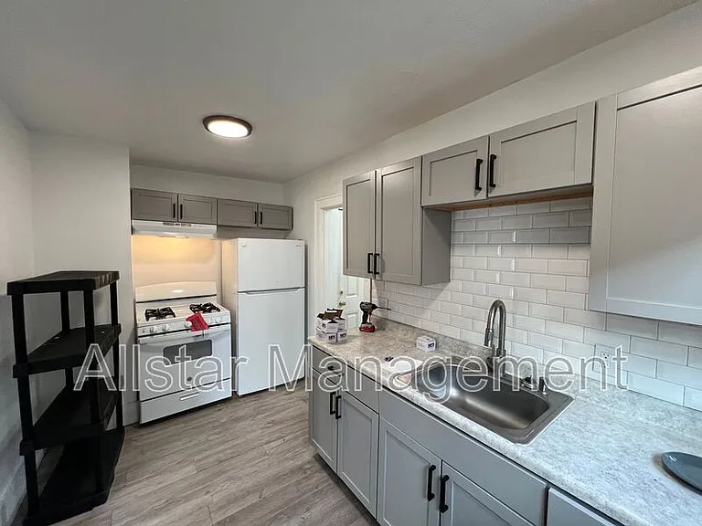539 E Cuyahoga Falls Ave #1 — Photo 8