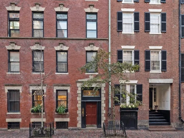 84 Myrtle St APT 1, Boston, MA 02114