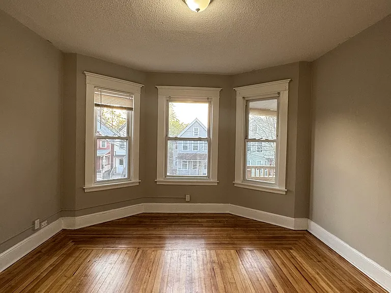 119 Carmel St #3 — Photo 7