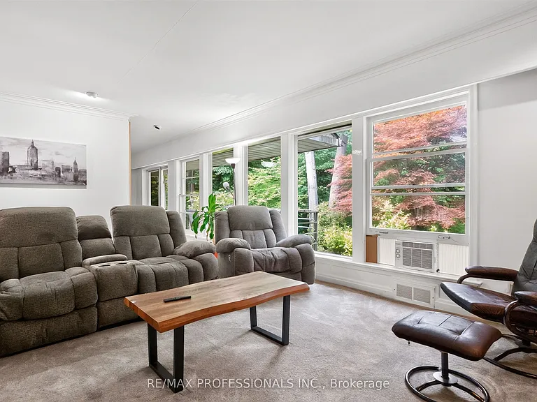 89 Valecrest Dr — Photo 7