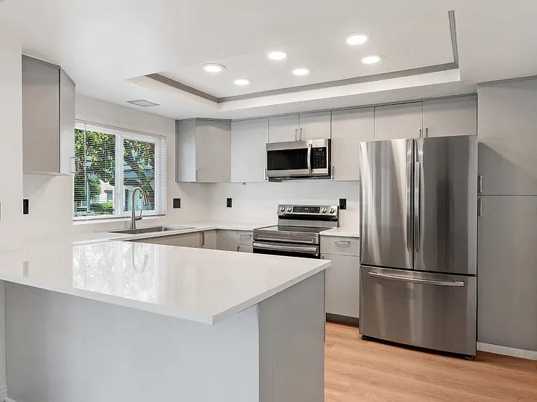 1494 Gustavo St #D — Photo 7