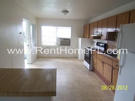 2nd image of 613 Ellen Dr