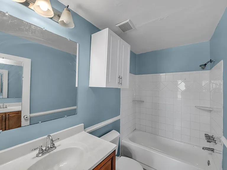 717 Wolftrap Ln — Photo 15