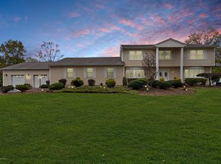 41 Jefferson Ct, Freehold, NJ 07728