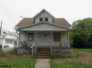 613 Beethoven St, Egg Harbor City, NJ 08215