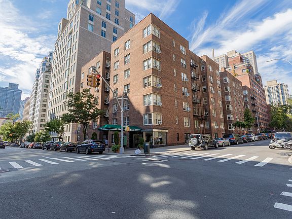 5th image of 30 E End Ave APT 2G