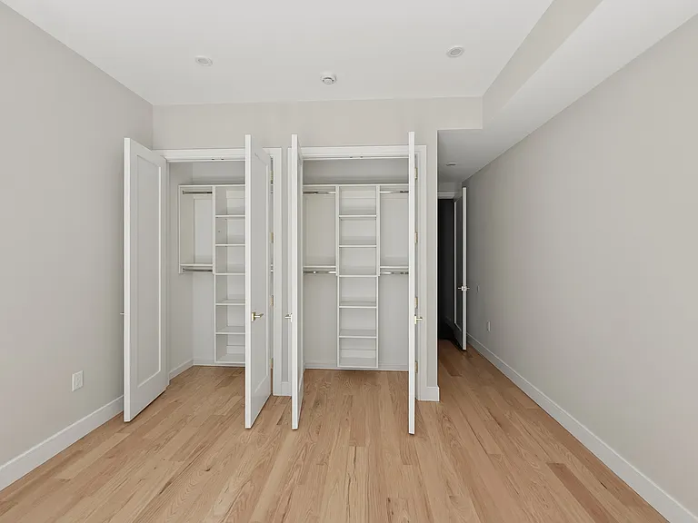 29 Clinton Ave #2A — Photo 12
