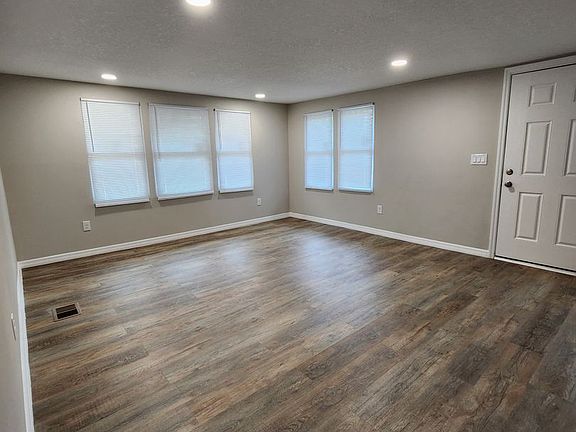 3rd image of 1207 Kingston Ave #B