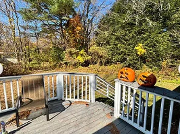 311 West St, Amherst, MA 01002