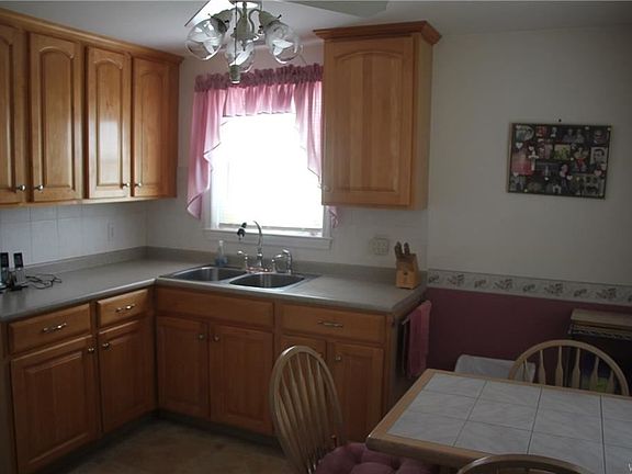 2nd image of 56 Loretto Dr