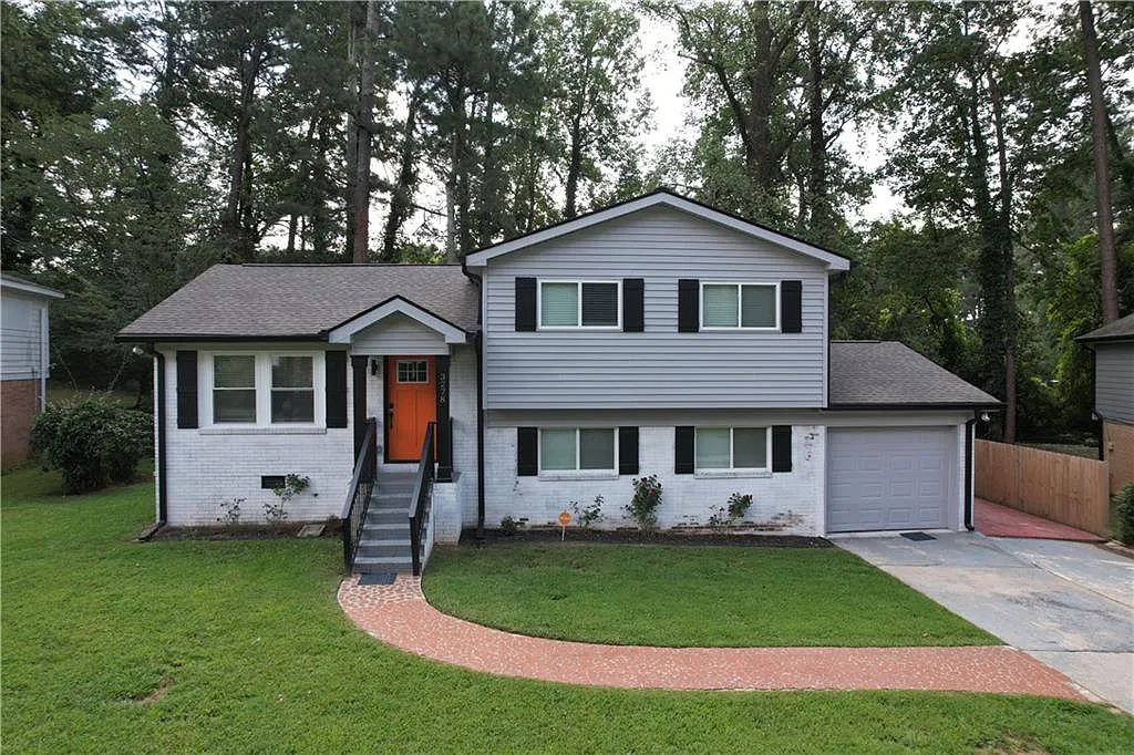 4 bed, 2.5 bath, 1297 sqft, $2,800 — Photo 1