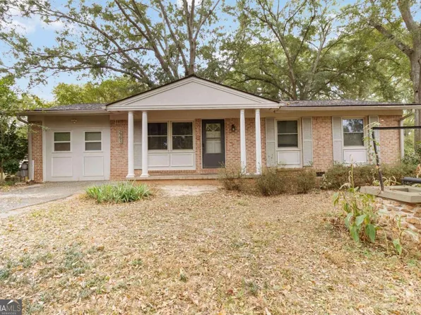 2393 Oakland Mnr, Lawrenceville, GA 30044