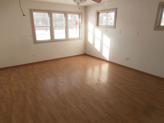 2nd image of 1123 Norfolk Ave