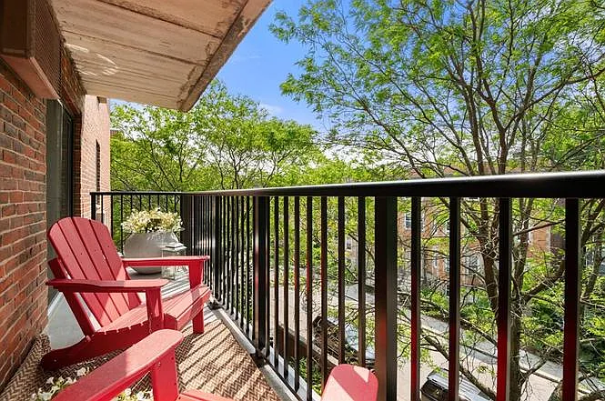 135 Pleasant St #403 — Photo 14