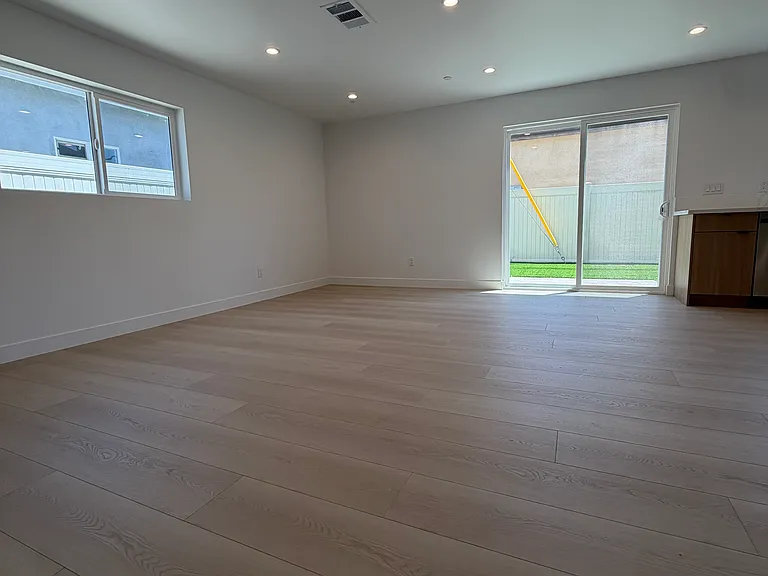 11479 W Erwin St — Photo 12