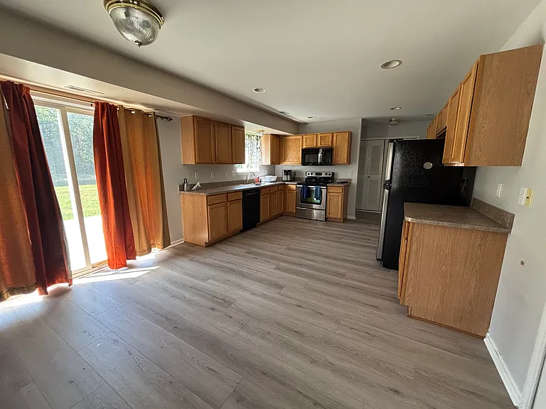 41973 Milton Dr — Photo 3