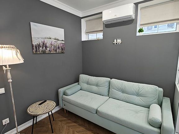2nd image of 1250 E Ocean Blvd #2