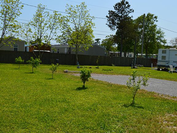 2nd image of 134 Dusang Ln