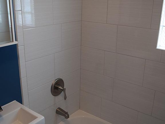 5th image of 815 Madison Ave #1