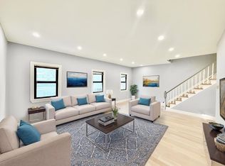 15 Berwick St #15, Melrose, MA 02176