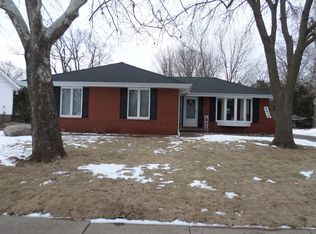 4415 62nd St, Urbandale, IA 50322