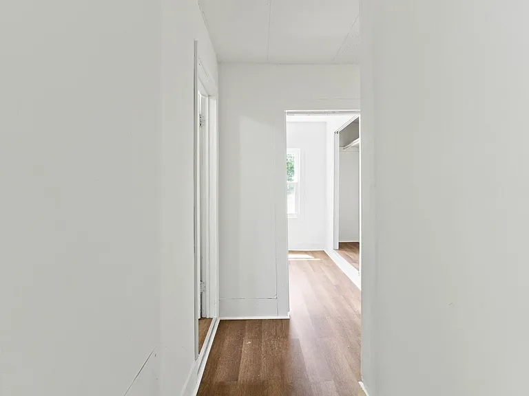 516 N Center St — Photo 18