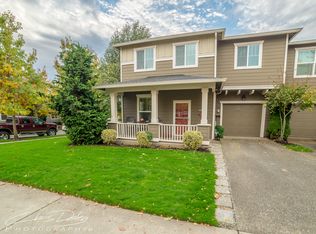 689 NW Brookhill Ln, Hillsboro, OR