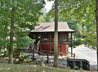 607 Eagles Boulevard Way, Pigeon Forge, TN 37863