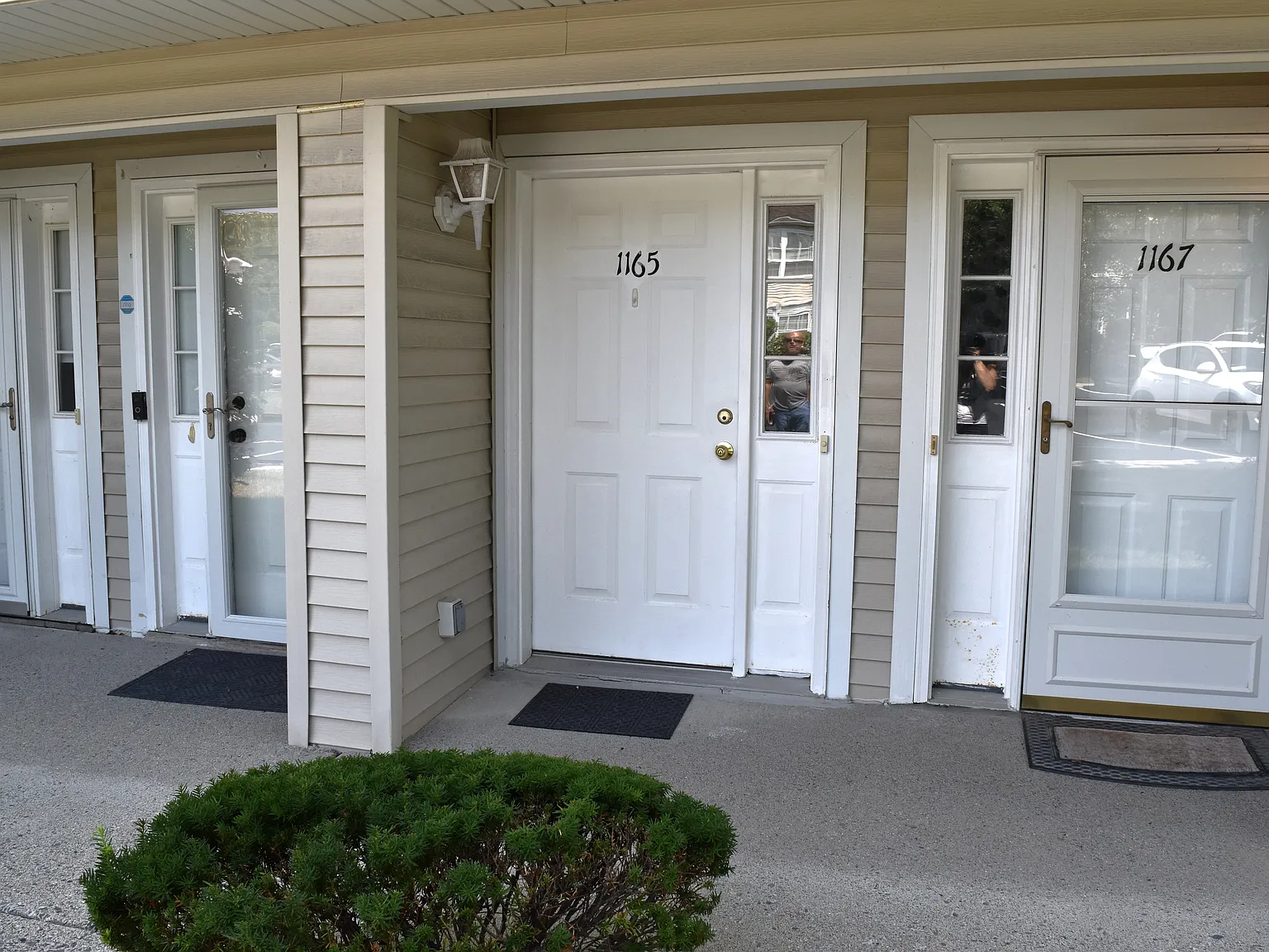 2 bed, 1210 sqft, $2,500 — Photo 3