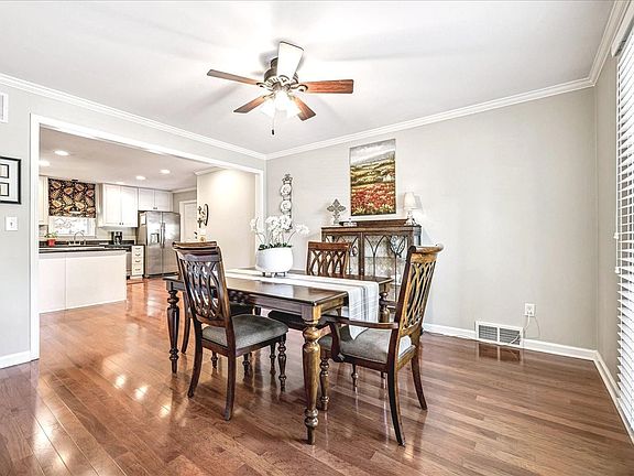 3rd image of 6992 Corsica Dr