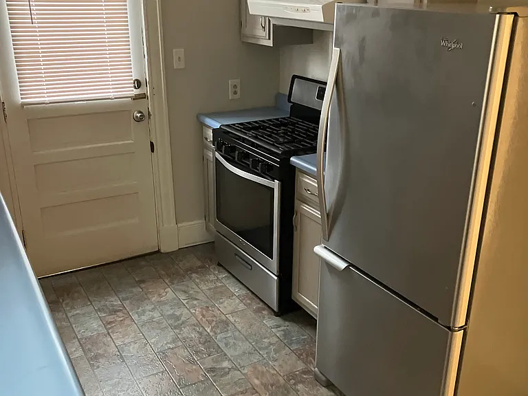 2616 Marsh Ave — Photo 3