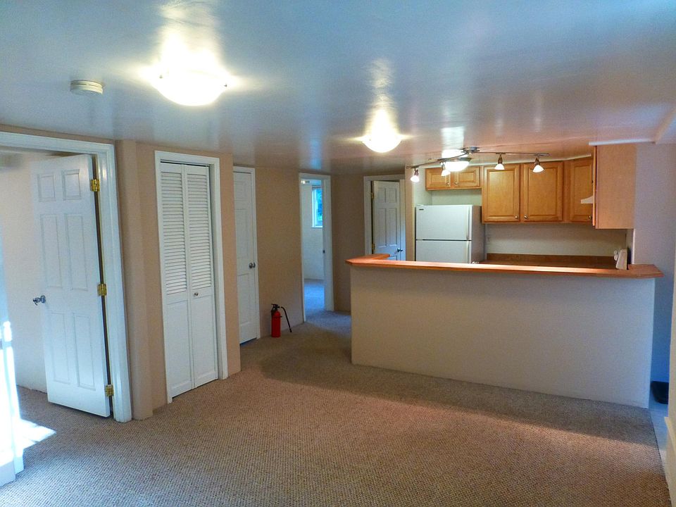 Main living area towards kitchen