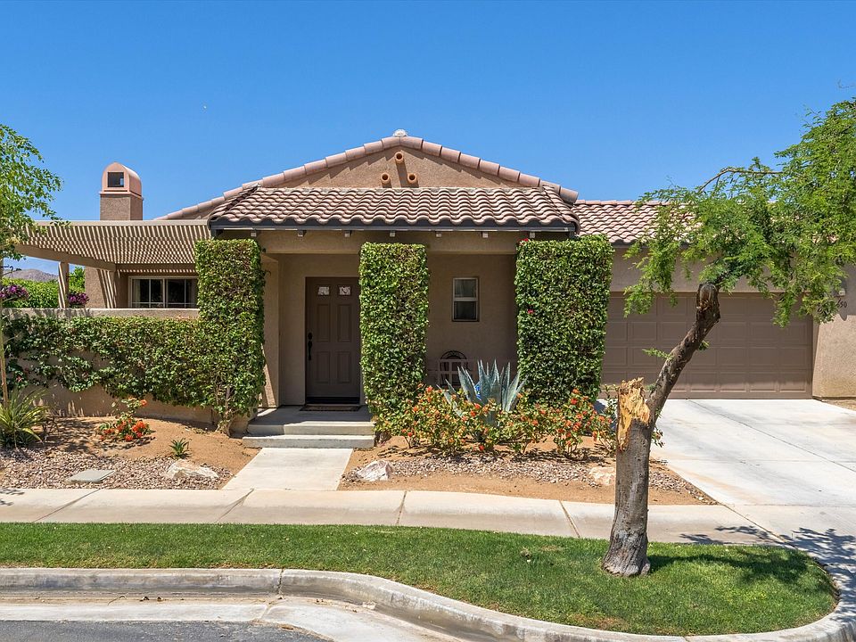 1st image of 79650 Desert Willow St