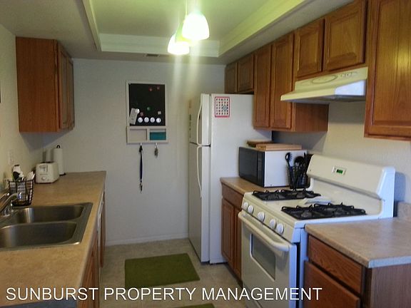 2nd image of 220 Shadybrook Ln Unit E