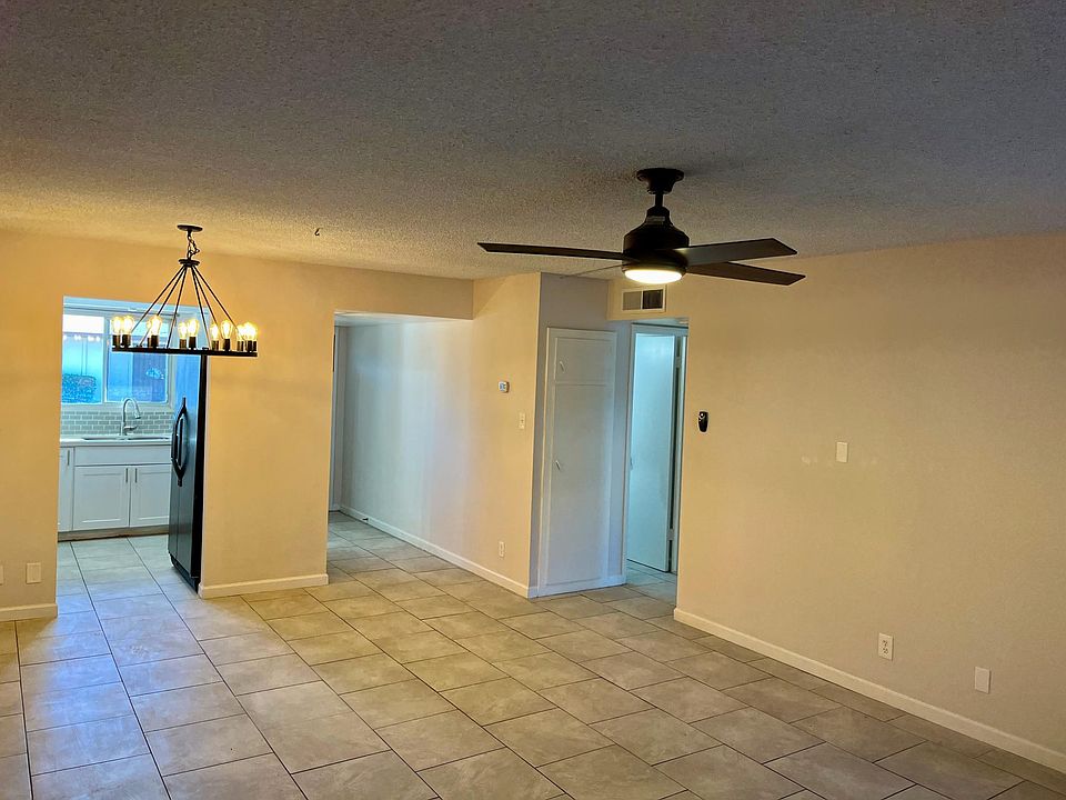 1st image of 7131 W Meadowbrook Ave
