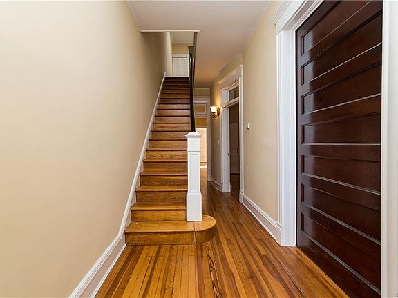 4th image of 115 N Vine St