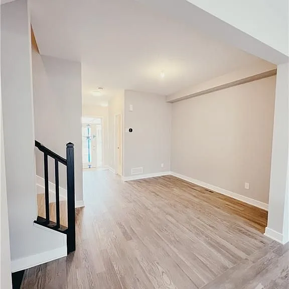 2180 Winsome Ter — Photo 3