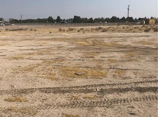 1521 E Gamebird Rd, Pahrump, NV 89048