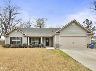 134 E Coggins Rd, Newnan, GA 30263